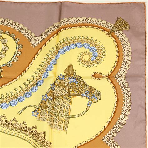 Paperoles Hermes Scarf by Claudia Stuhlhofer